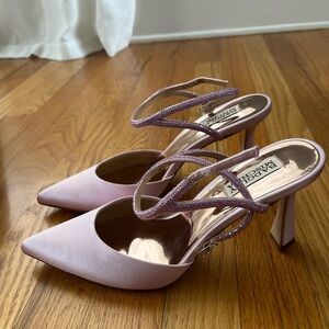 Badgley Mischka Kamilah Blossom size 8.5 pink heels.